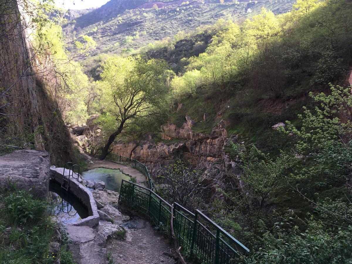 Bed And Breakfast John And Lena Tatev Esterno foto