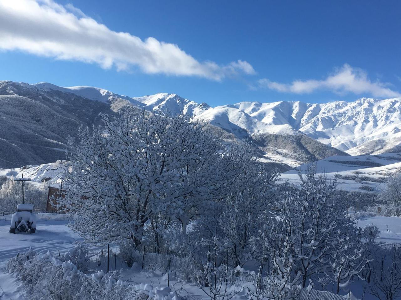 Bed And Breakfast John And Lena Tatev Esterno foto