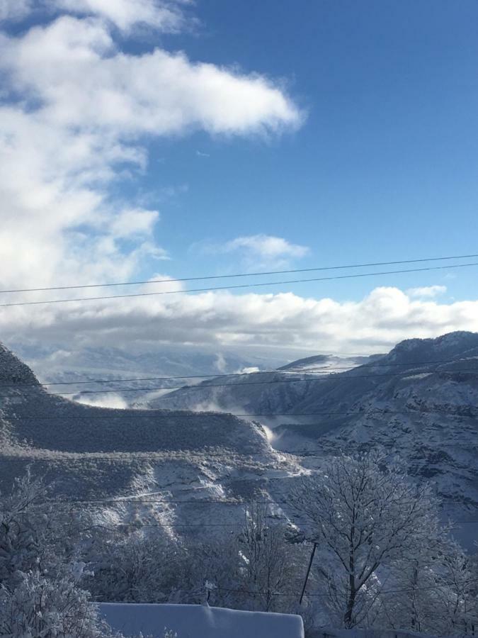 Bed And Breakfast John And Lena Tatev Esterno foto